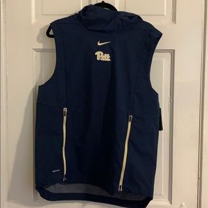 Men’s Pitt hooded vest